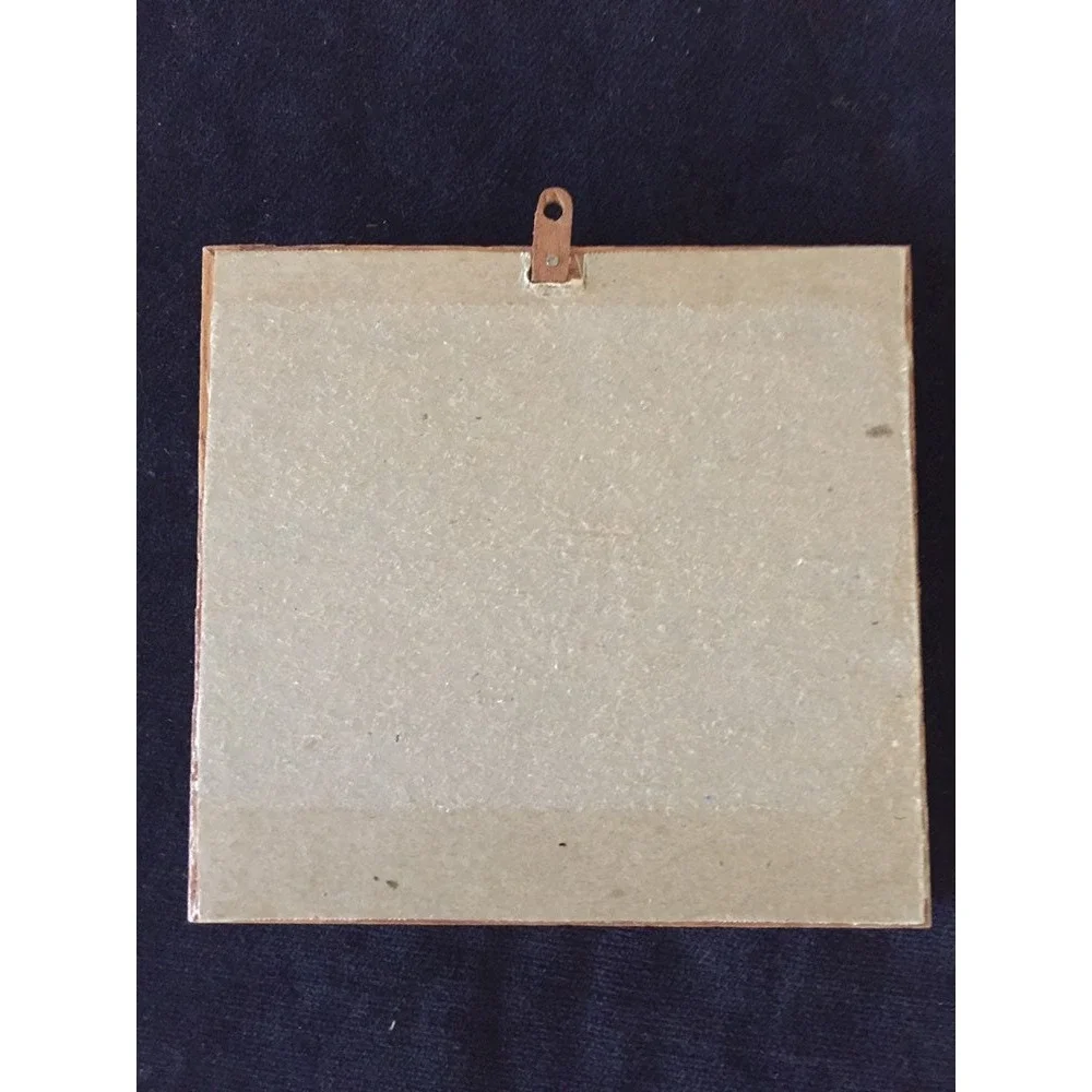 Vintage shadow box‎